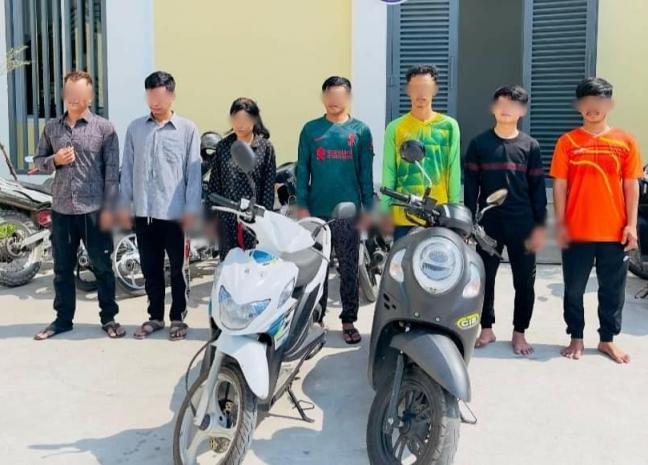 កម្លាំងការិយាល័យនគរបាលព្រហ្មទណ្ឌកម្រិតស្រាល រាជធានីភ្នំពេញ បង្រ្កាបចាប់ខ្លួនជនសង្ស័យ០៧នាក់ ប្រព្រឹត្តបទល្មើសអំពើឆក់ និងលួច ទ្រព្យសម្បត្តិប្រជាពលរដ្ឋ០៤ករណីផ្សេងគ្នាក្នុងភូមិសាស្រ្តរាជធានីភ្នំពេញ